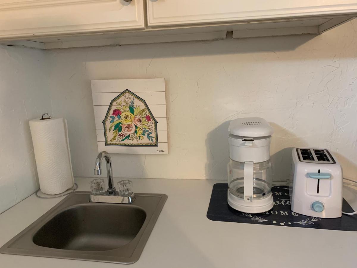 Cozy Studio Only 10 Minutes By Car Of Siesta Key ساراسوتا المظهر الخارجي الصورة