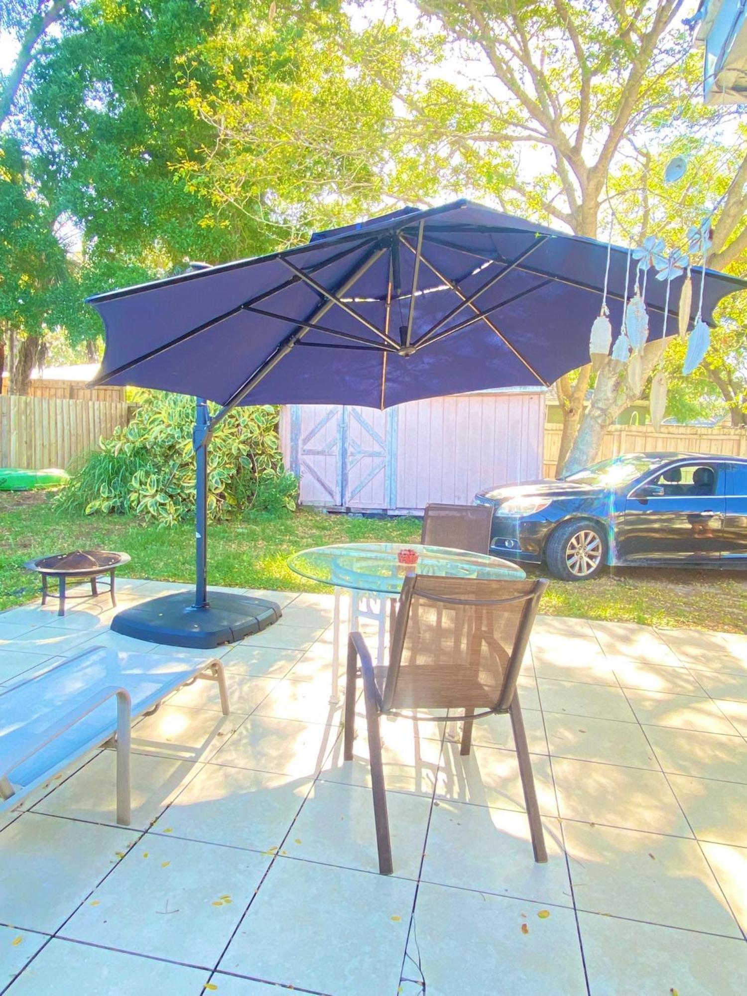 Cozy Studio Only 10 Minutes By Car Of Siesta Key ساراسوتا المظهر الخارجي الصورة